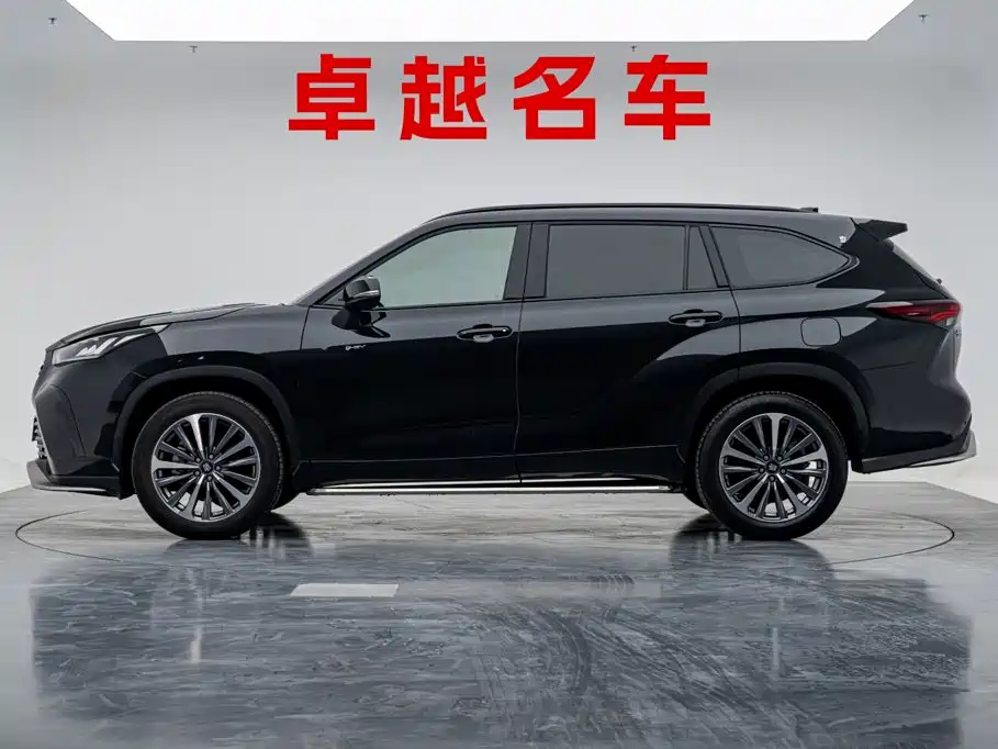 Toyota Crown Kluger — миниатюра 7