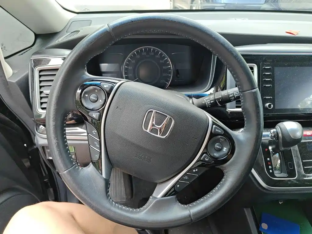 Honda Elysion — миниатюра 11