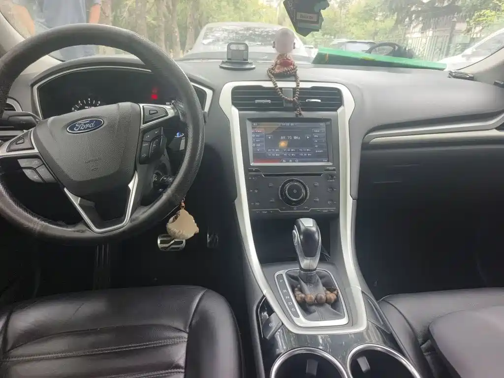 Ford Mondeo — миниатюра 5
