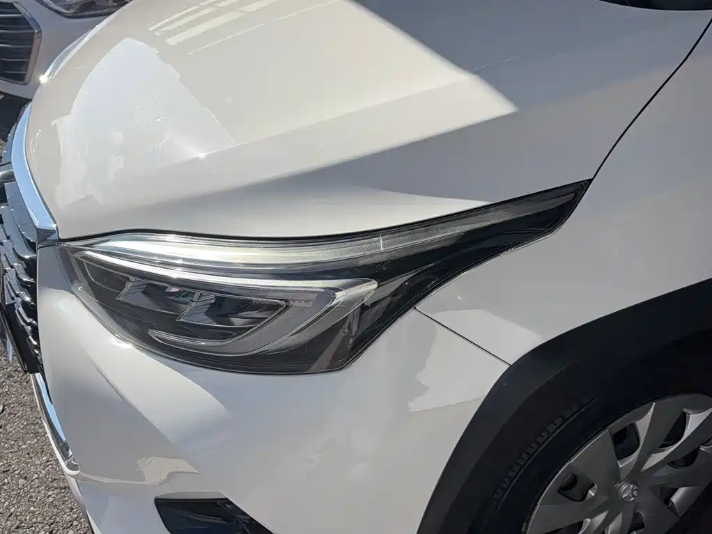 Toyota Yaris L — миниатюра 3
