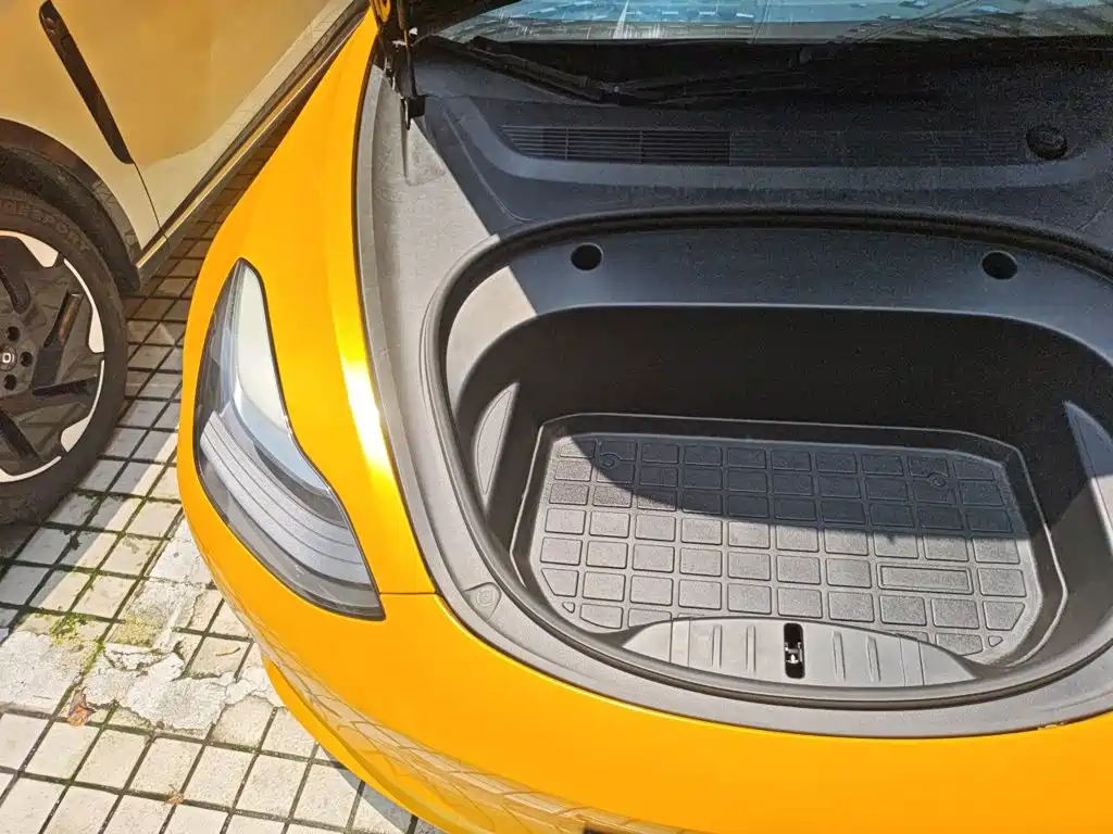 Tesla Model 3 — миниатюра 21