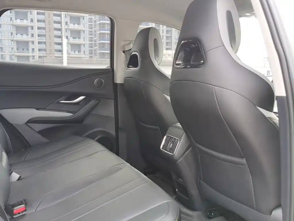 BYD Seal 05 DM-i — миниатюра 14
