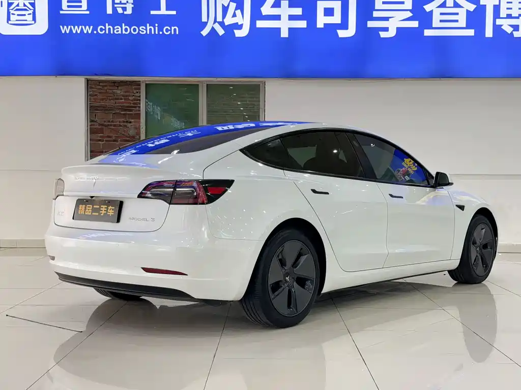 Tesla Model 3 — миниатюра 4
