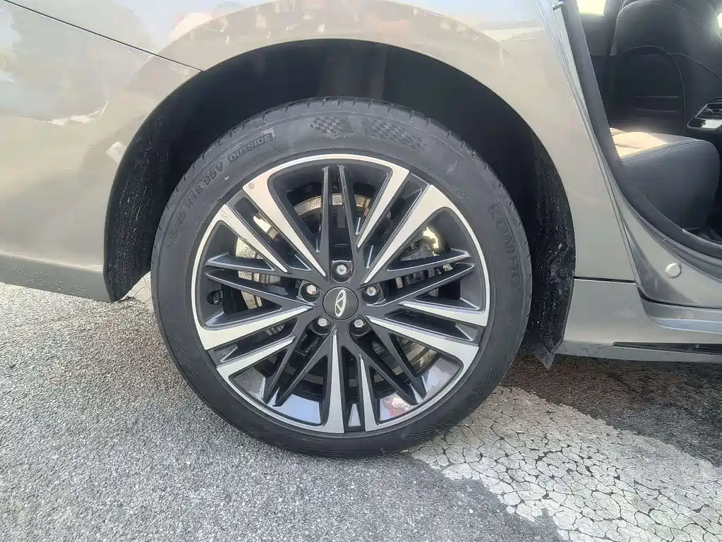 Chery Arrizo 8 — миниатюра 21