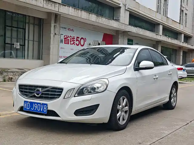 Volvo S60