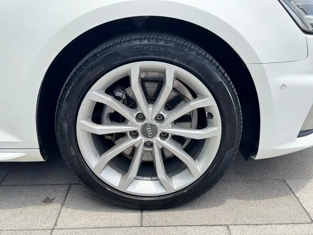 AUDI  A4L