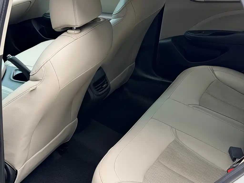 Buick Excelle — миниатюра 15