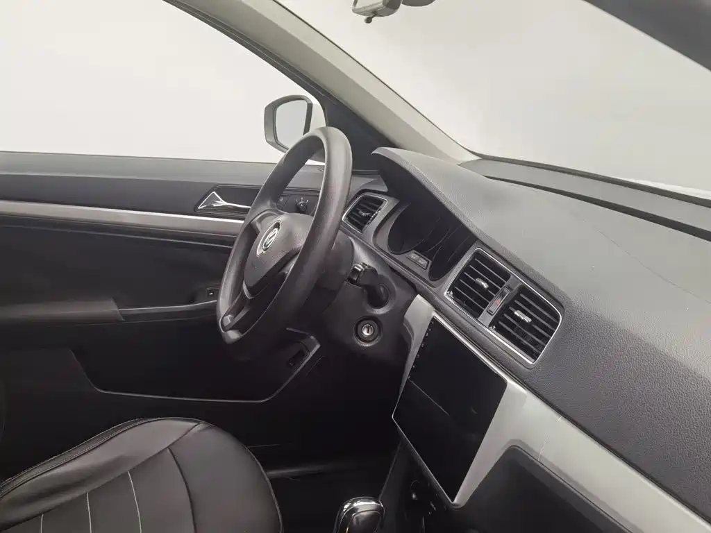 Volkswagen Lavida — миниатюра 22