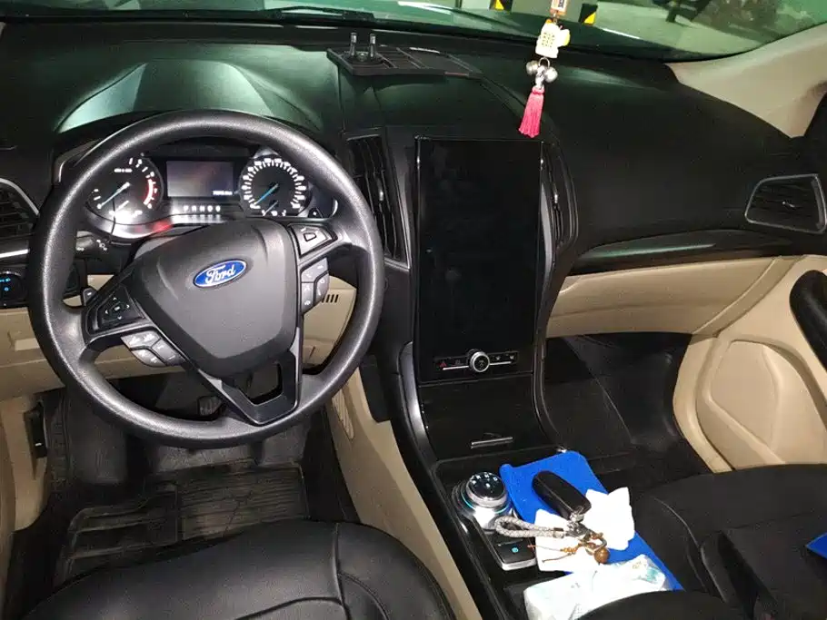 Ford Edge — миниатюра 12