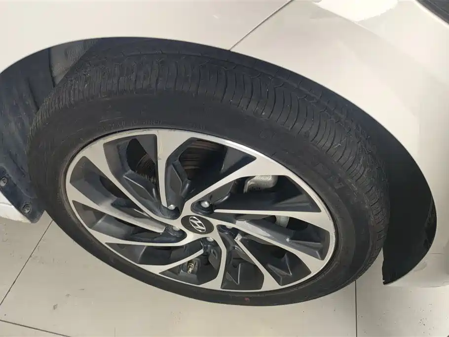 Hyundai Elantra 2020 1.4T DCT