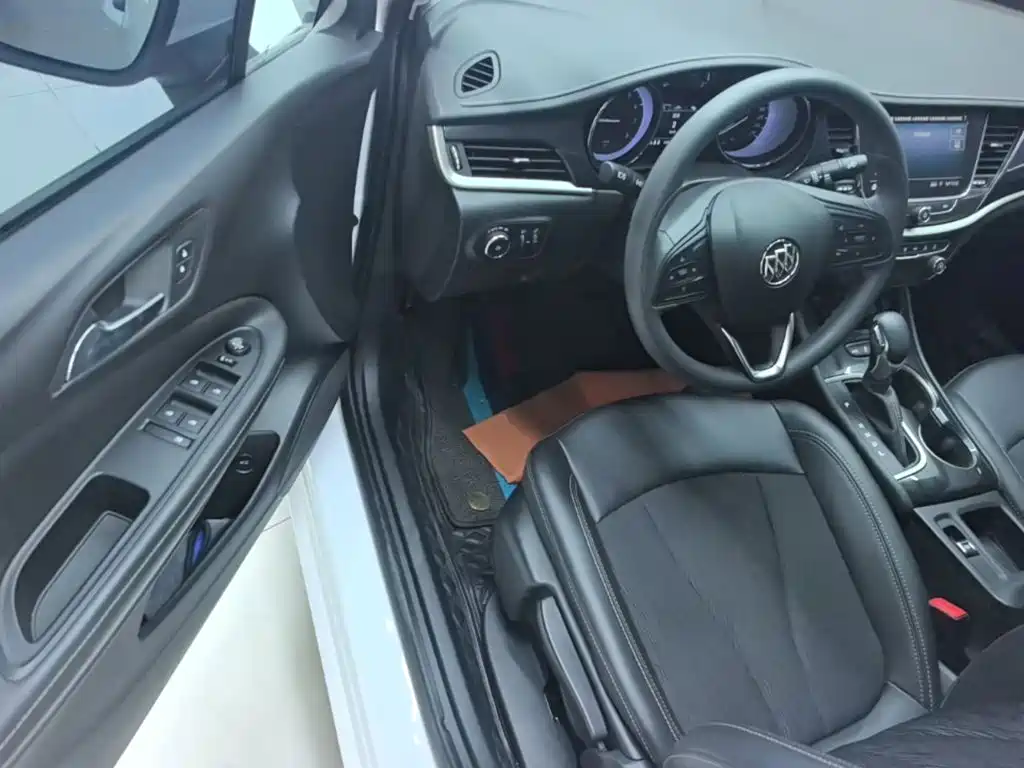 Buick Verano — миниатюра 16