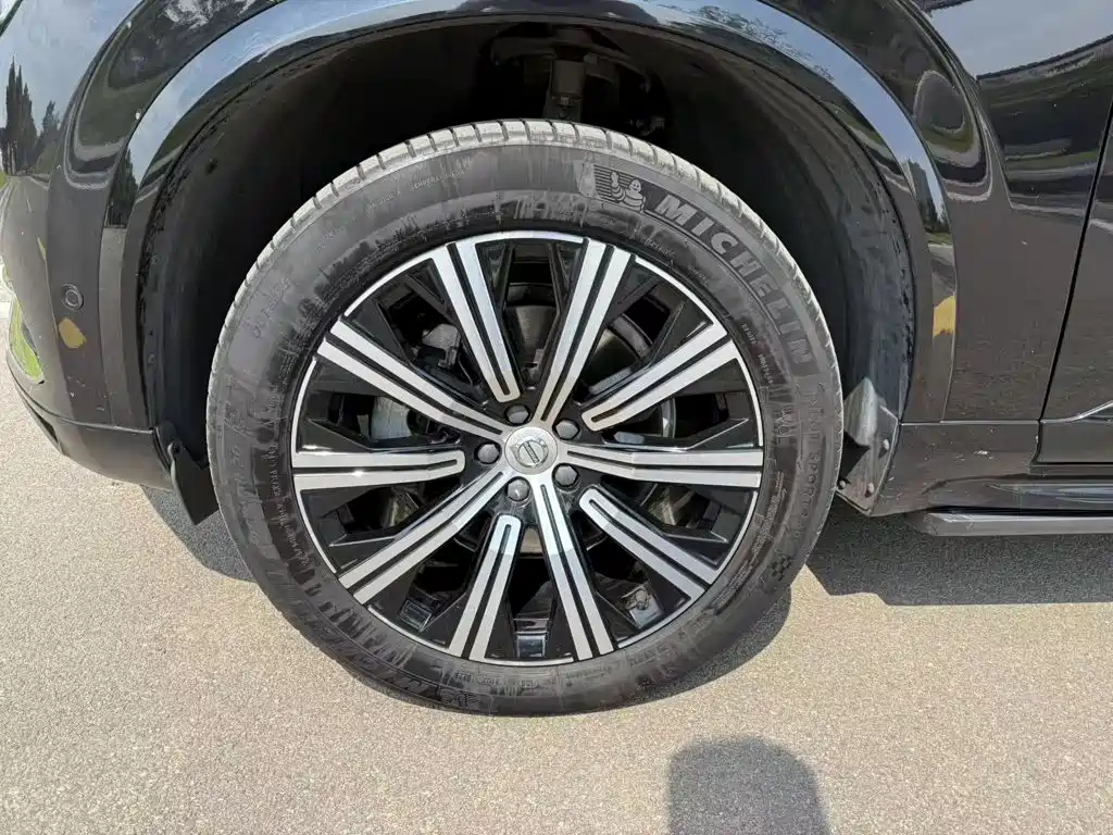 Volvo XC90 — миниатюра 23