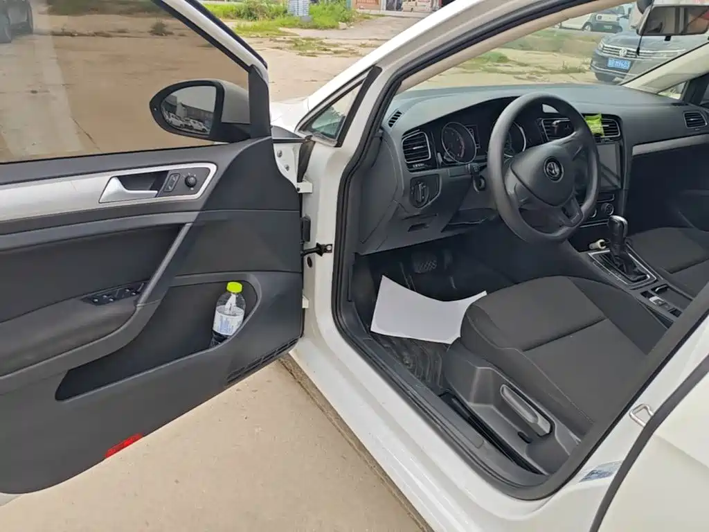 Volkswagen Golf — миниатюра 16