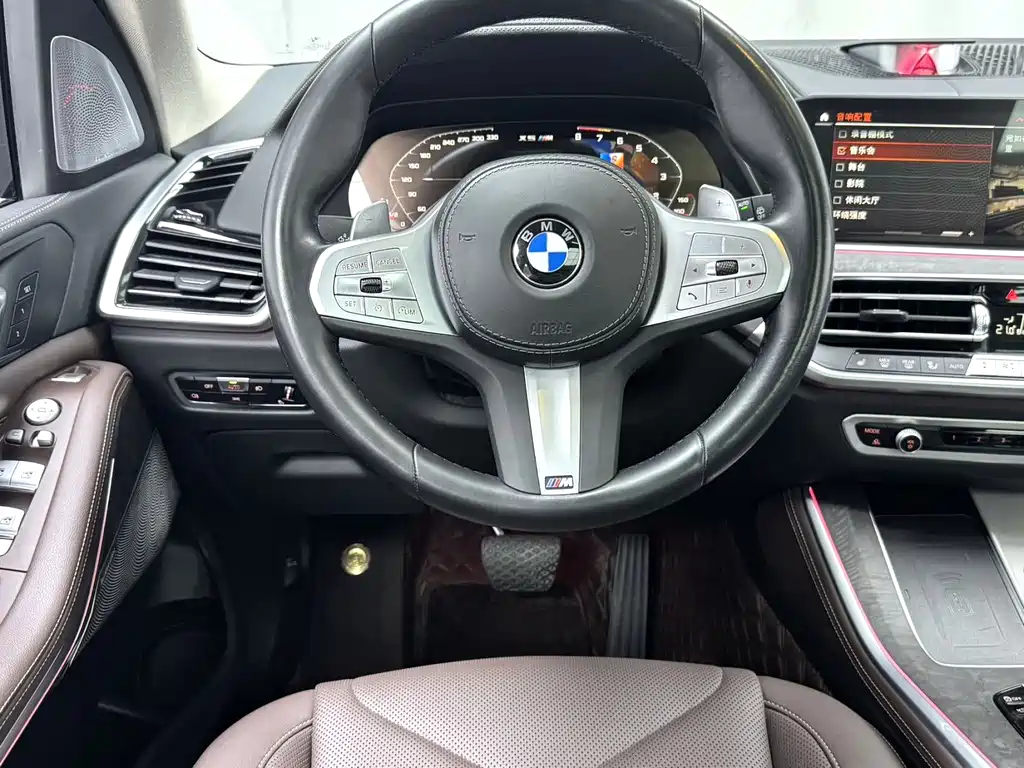 BMW X5 2022 xDrive 30Li M Sport