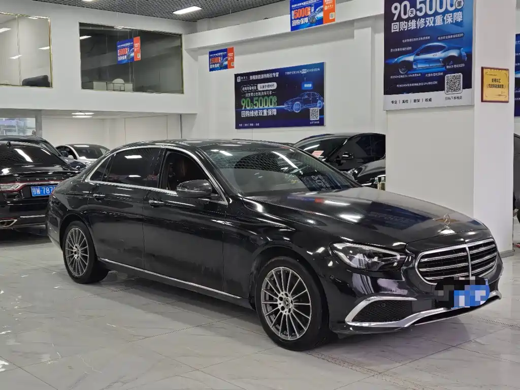 Mercedes-Benz E-Class — миниатюра 3
