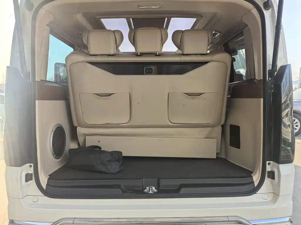 KETI CAR KEDI MOUNTAINS AND RIVERS