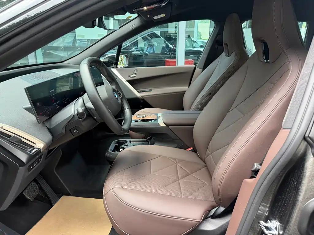 BMW iX — миниатюра 4