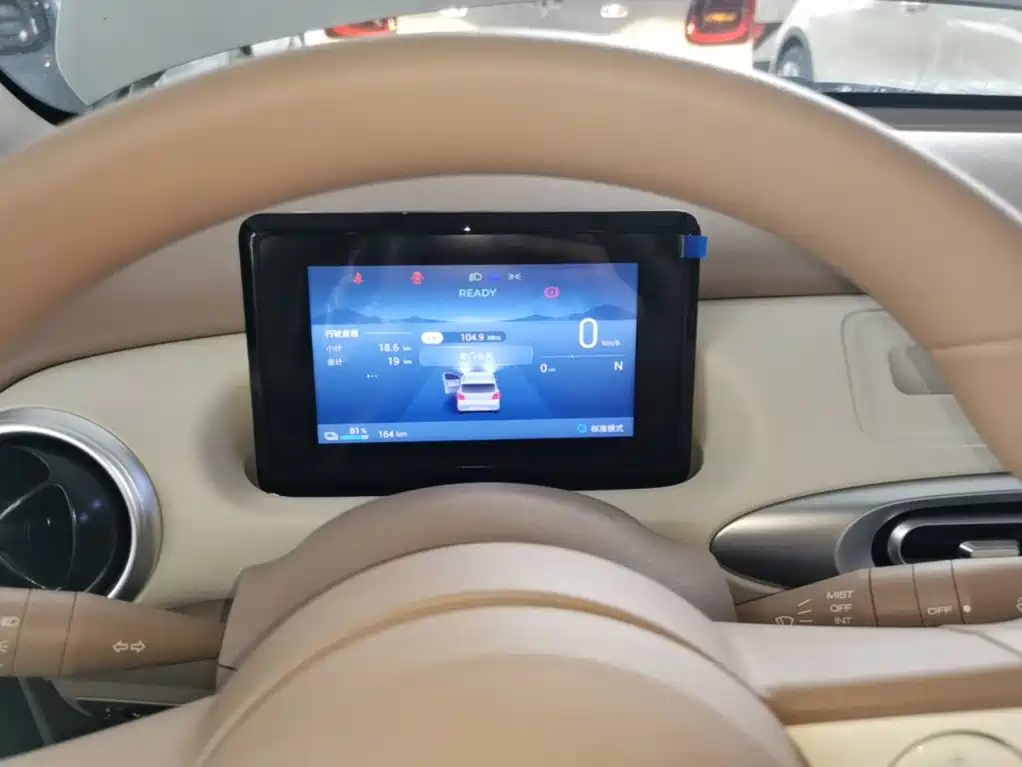 Wuling MINIEV — миниатюра 12