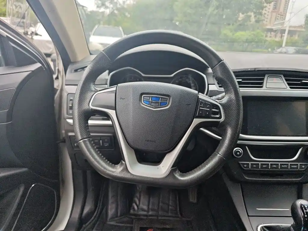 Geely Emgrand — миниатюра 11