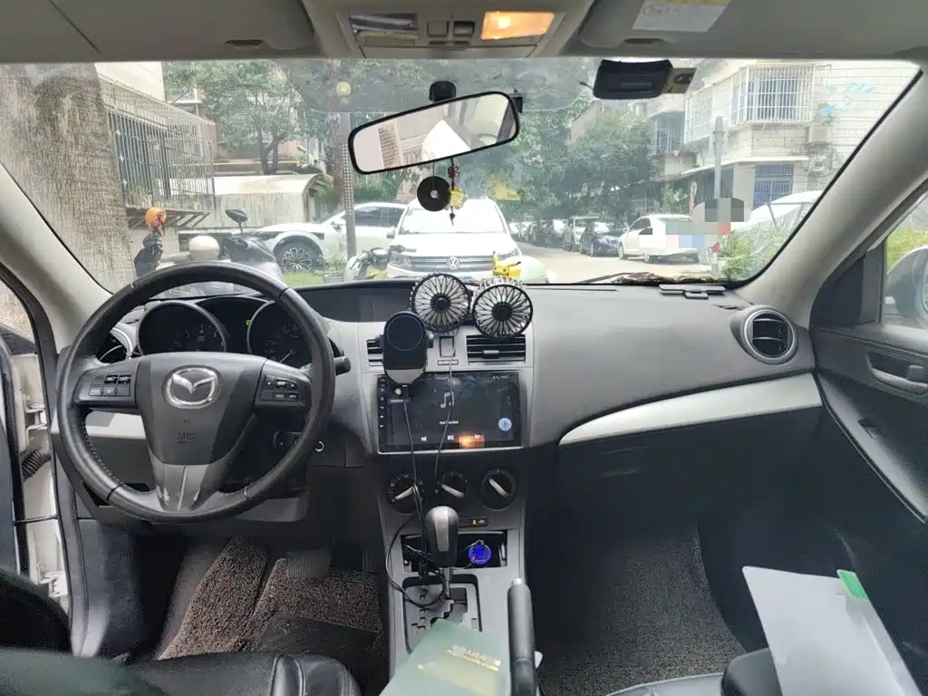 Mazda 3 Xingcheng — миниатюра 6