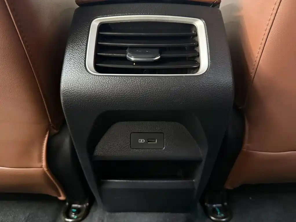 Geely Vision X6 — миниатюра 19