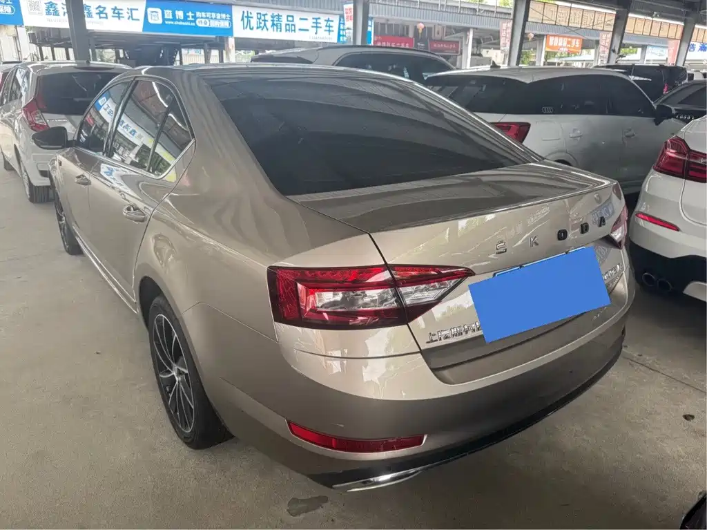 Skoda Octavia — миниатюра 10