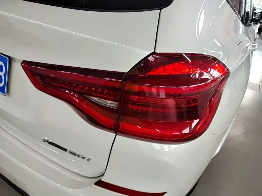 BMW X3 — миниатюра 8