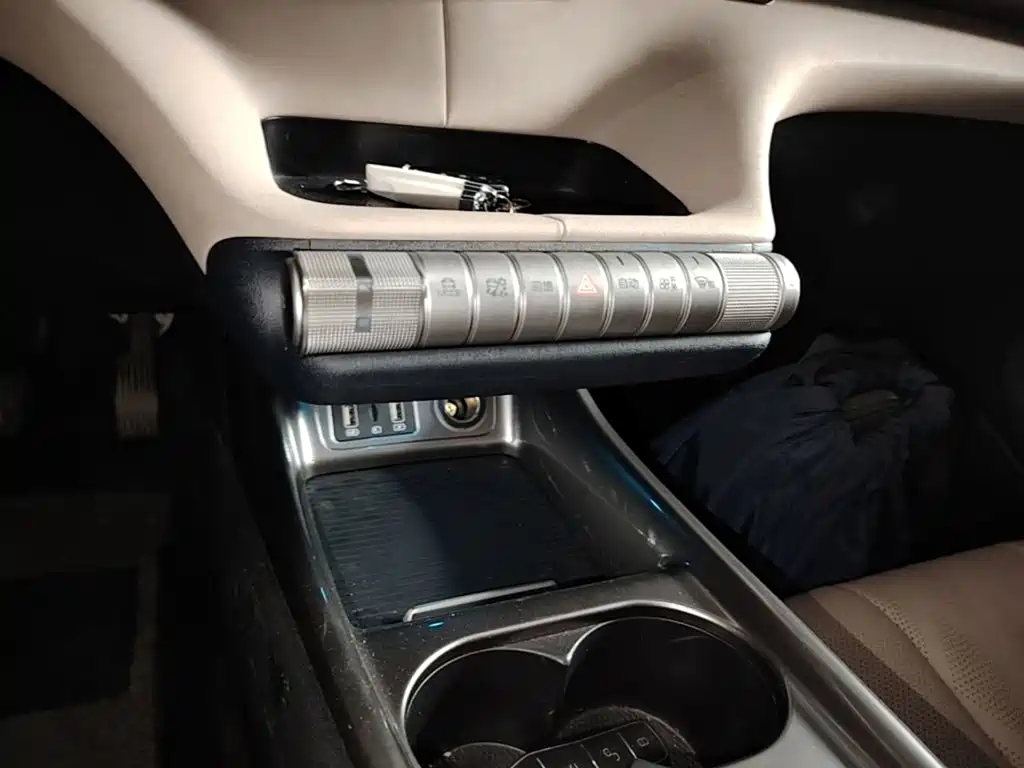 BYD Dolphin — миниатюра 14