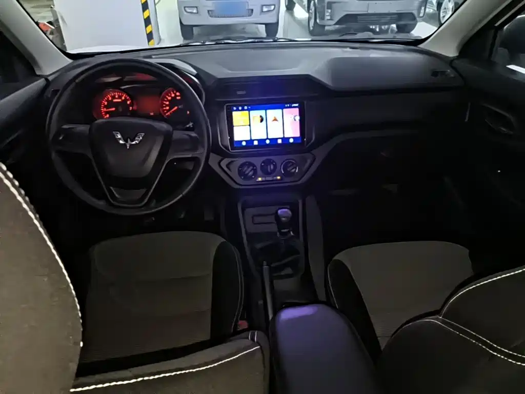 Wuling Hongguang — миниатюра 10