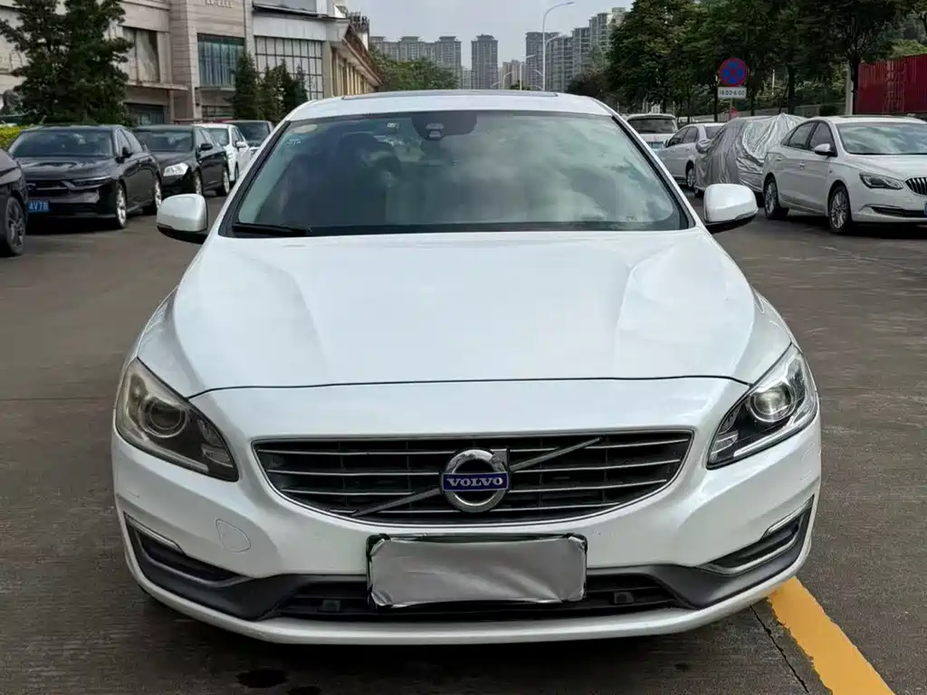 Volvo S60 — миниатюра 2