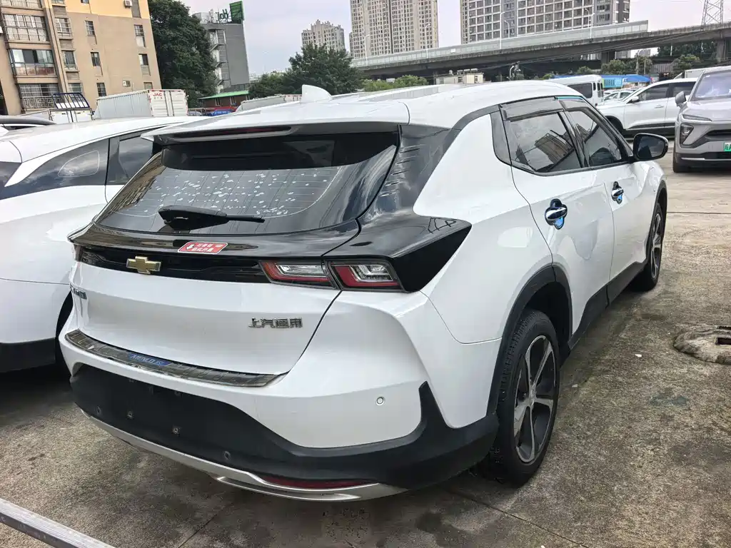 Chevrolet Menlo — миниатюра 4