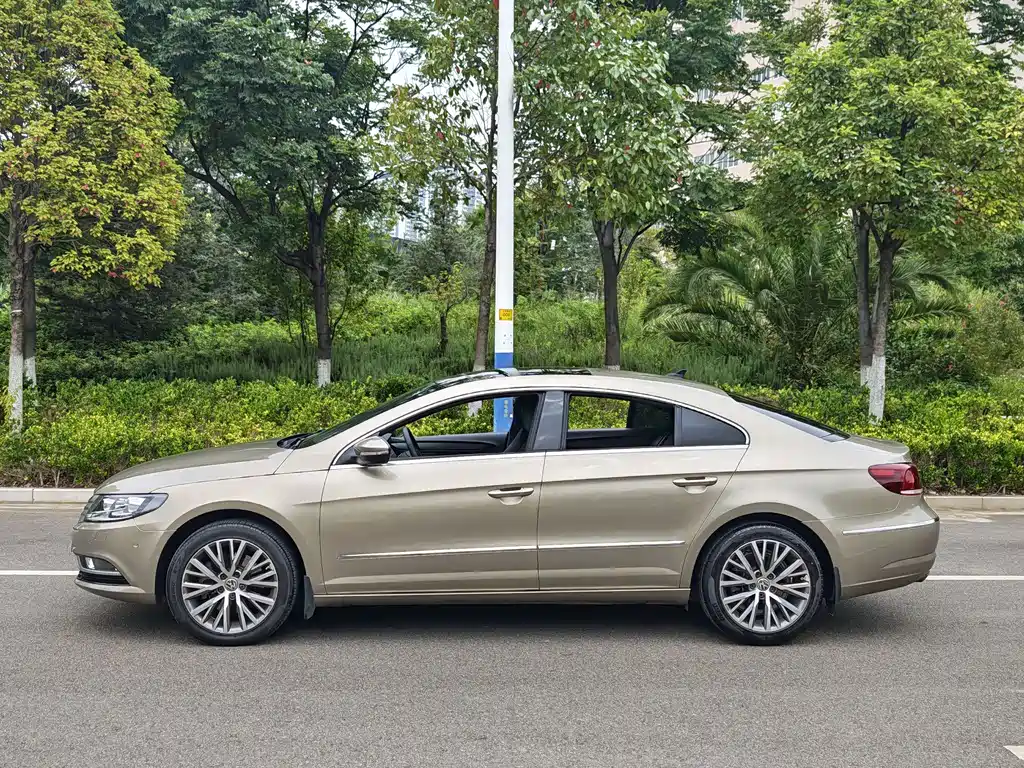 Volkswagen CC — миниатюра 11