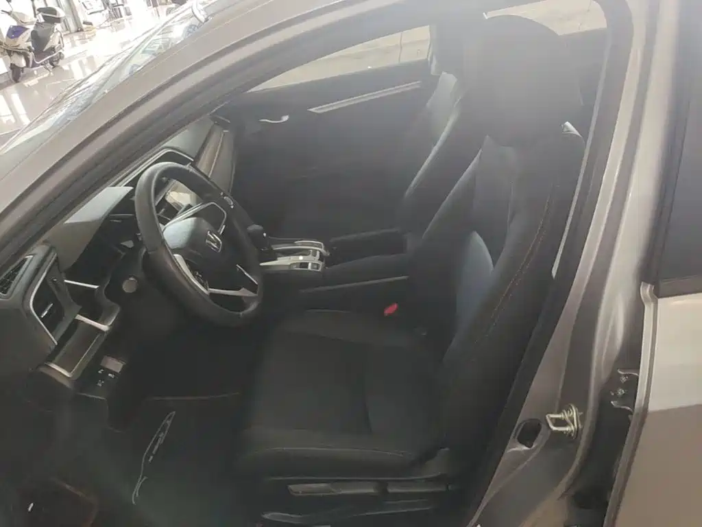 Honda Civic — миниатюра 15