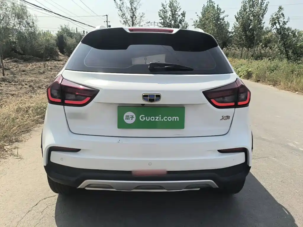 Geely Vision X3 — миниатюра 6