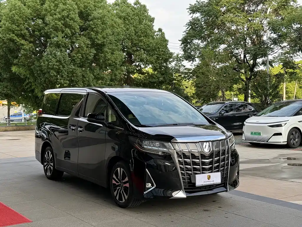 Toyota Alphard 2018 3.5L Luxury
