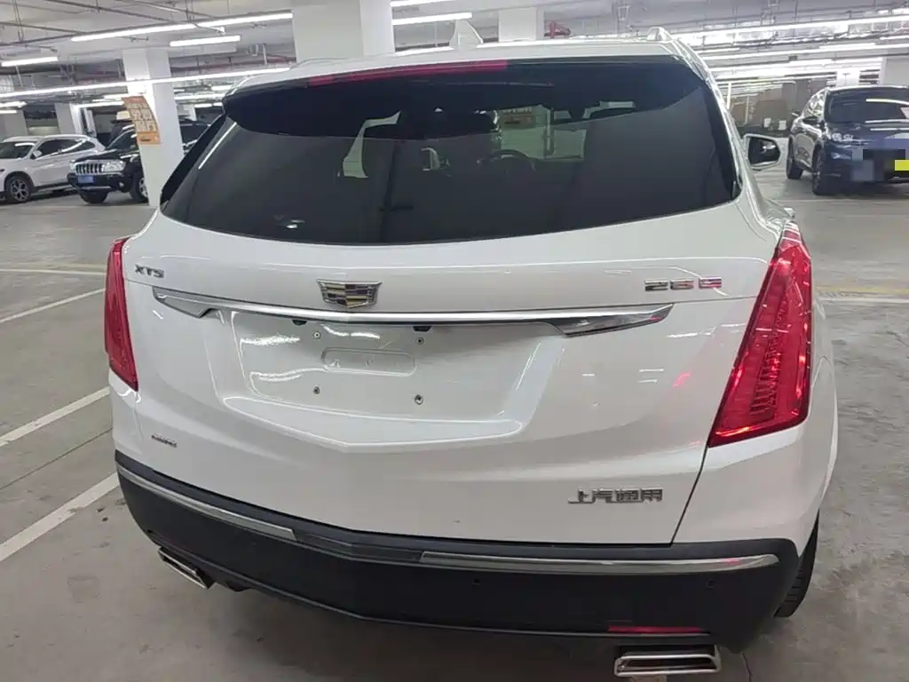 Cadillac XT5 — миниатюра 6