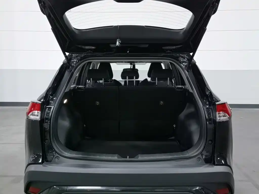 Toyota Frontlander — миниатюра 16