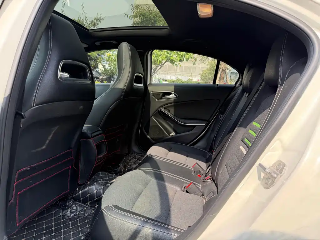 Mercedes-Benz A-Class (Import) — миниатюра 10