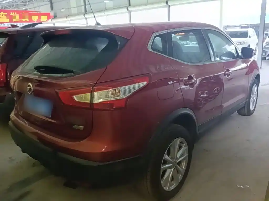 Nissan Qashqai — миниатюра 7