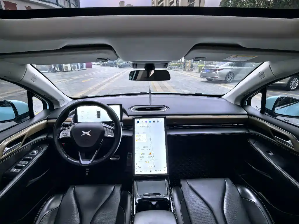 XPeng P5 — миниатюра 7