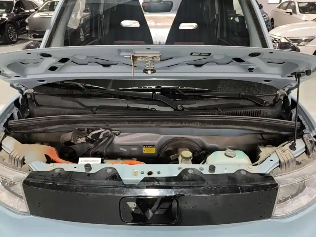 Wuling MINIEV — миниатюра 20