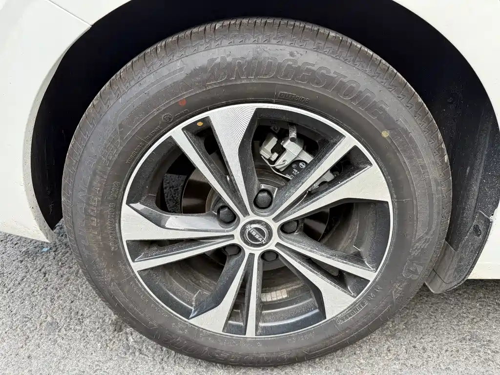 Nissan Sylphy — миниатюра 13