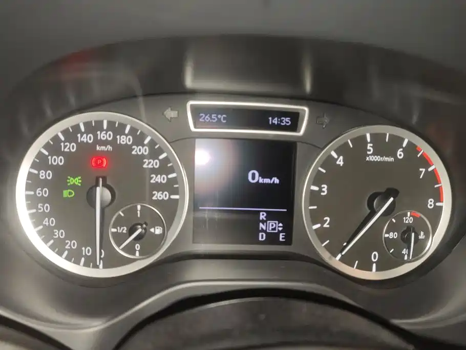 Infiniti QX30 — миниатюра 14