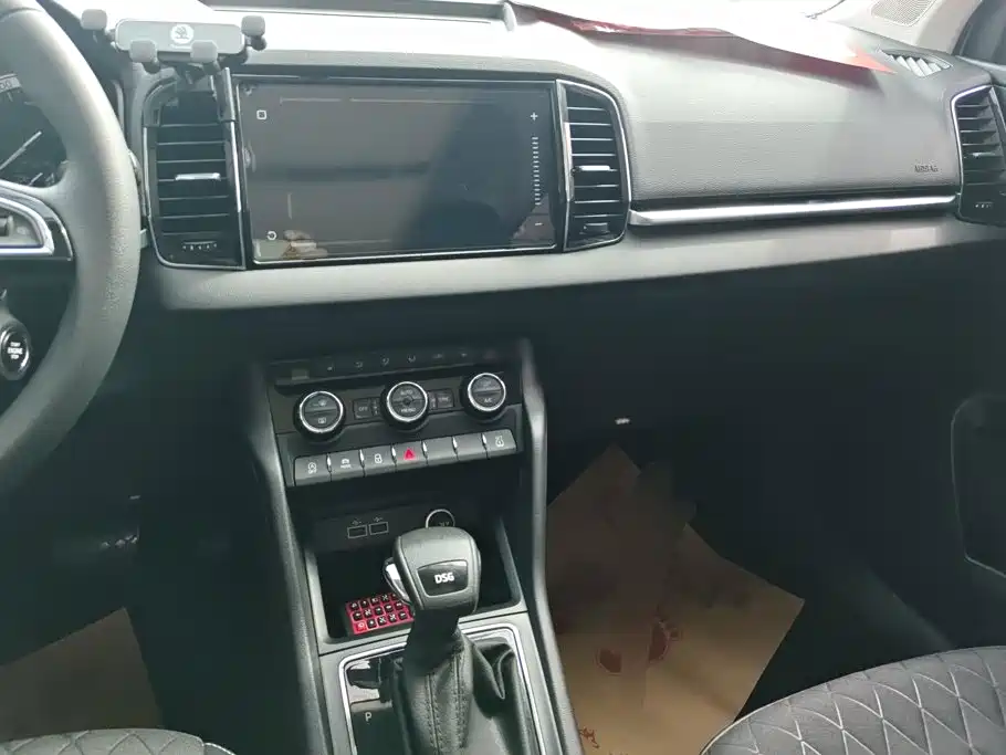 Skoda Karoq — миниатюра 13