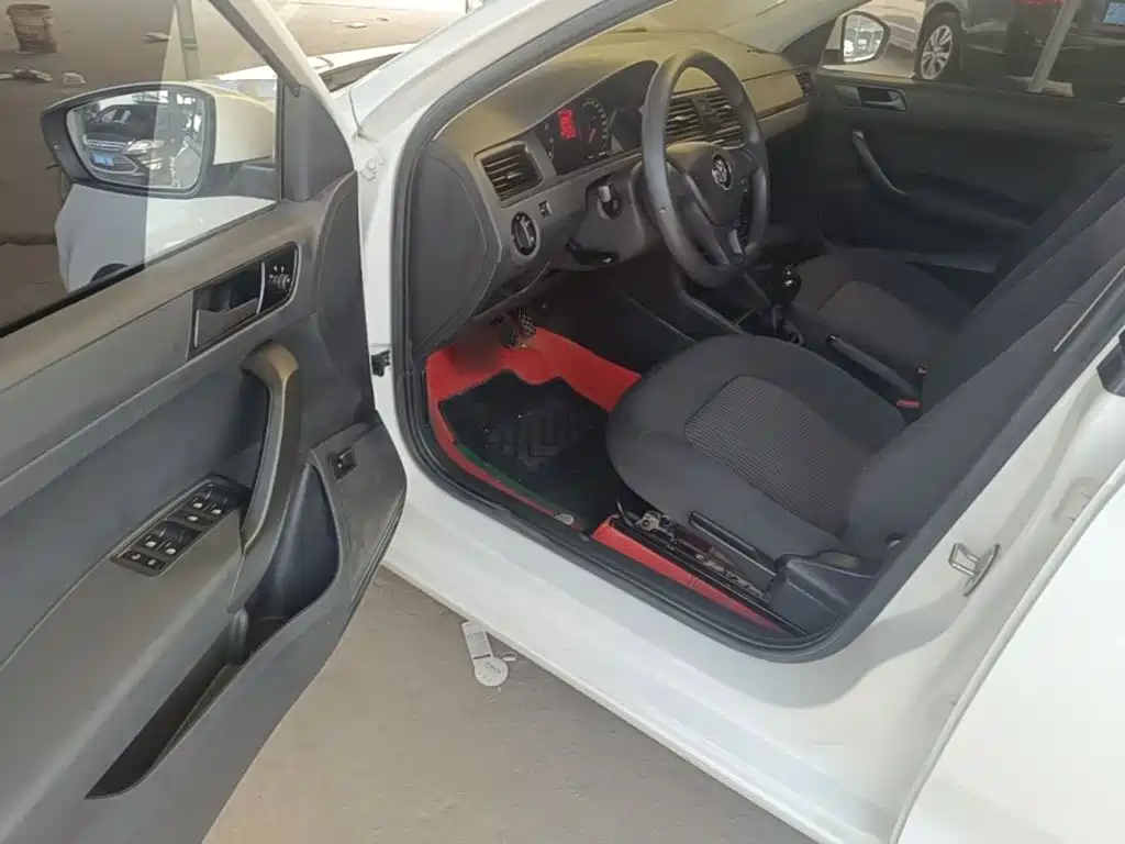 Volkswagen Santana — миниатюра 16