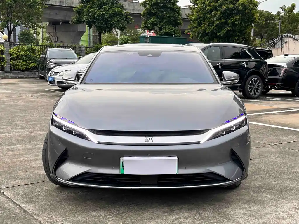 BYD Han — миниатюра 2