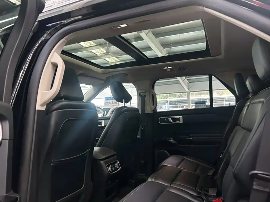 Ford Explorer — миниатюра 15
