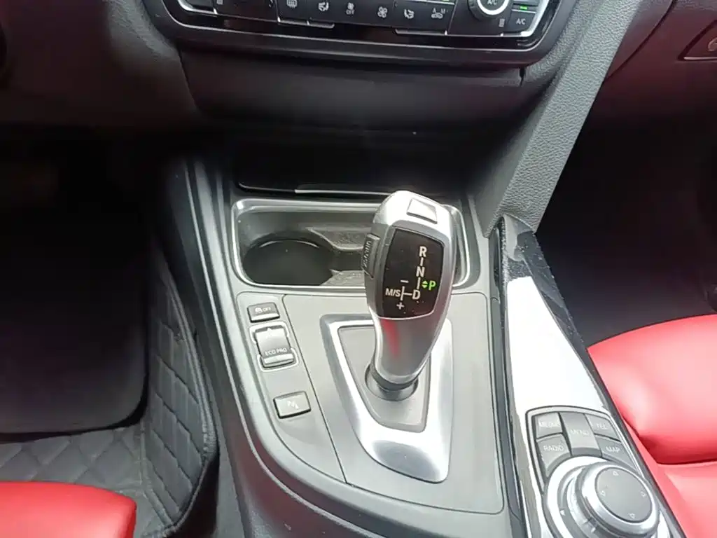 BMW 4 Series — миниатюра 14