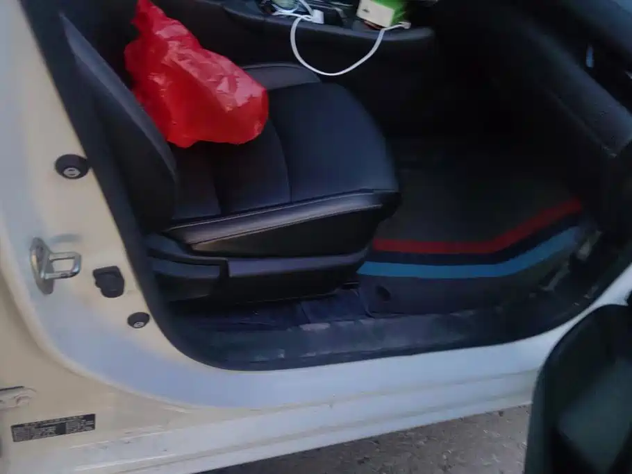 Nissan Sylphy — миниатюра 8