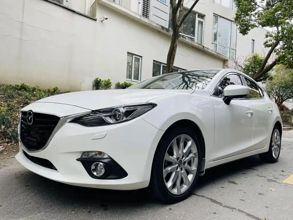Купить Mazda 3 Axela